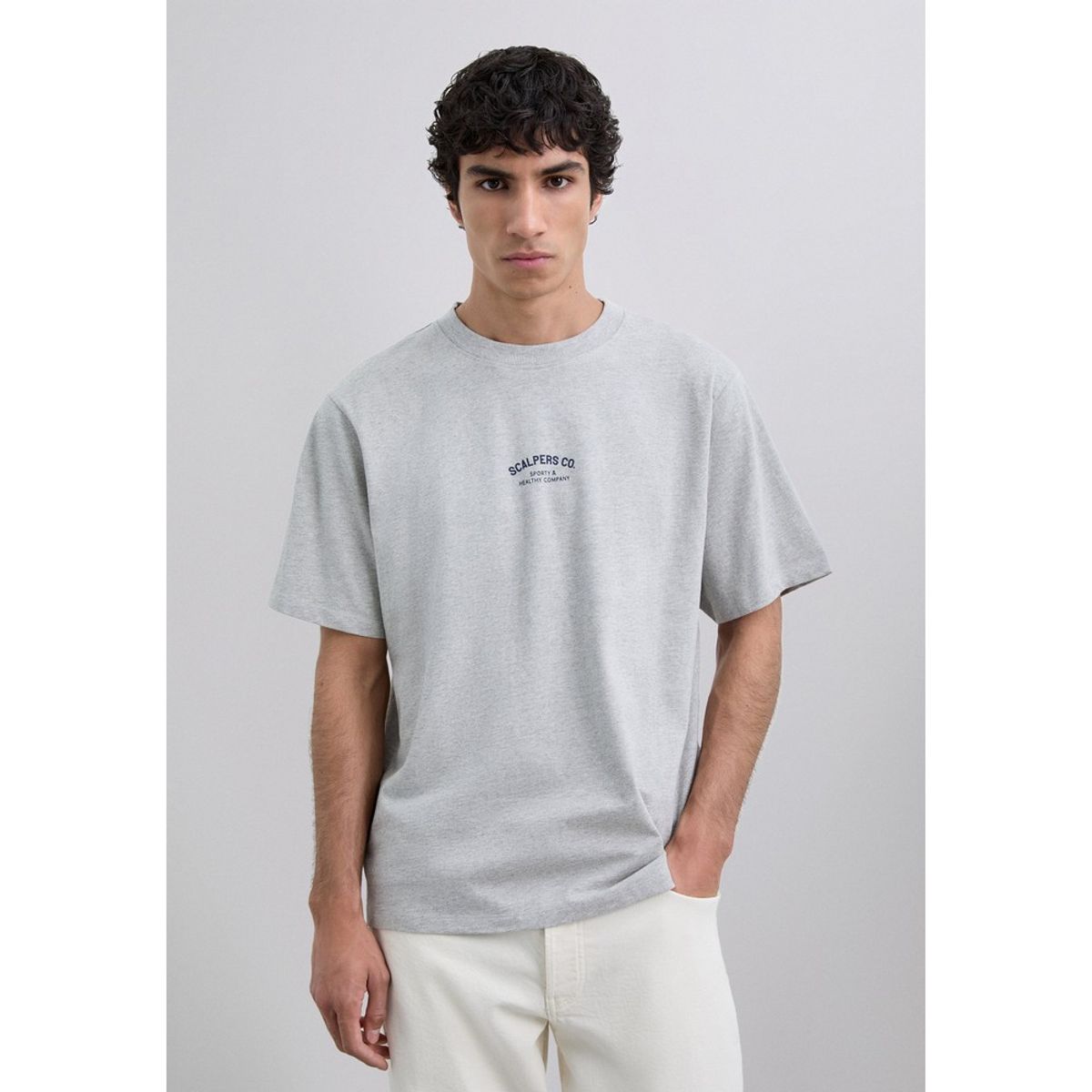 SCALPERS - Polera Print Logo Contraste