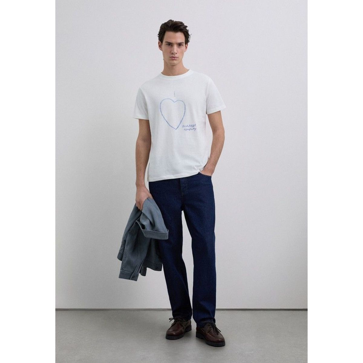 SCALPERS - Polera Efecto Lavado Estampada