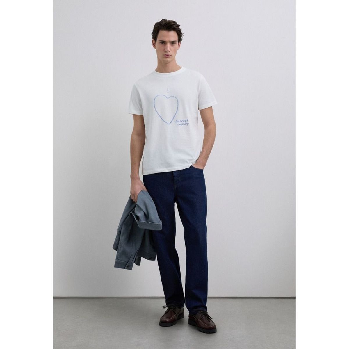 SCALPERS - Polera Efecto Lavado Estampada