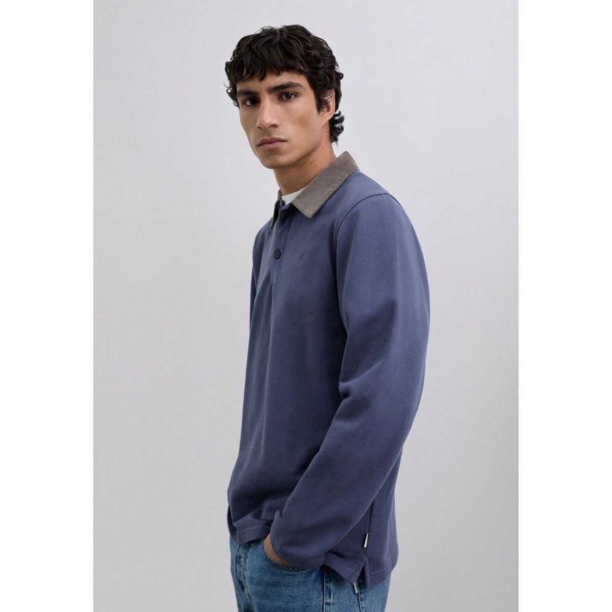 SCALPERS - Polo Bordado Cuello Pana