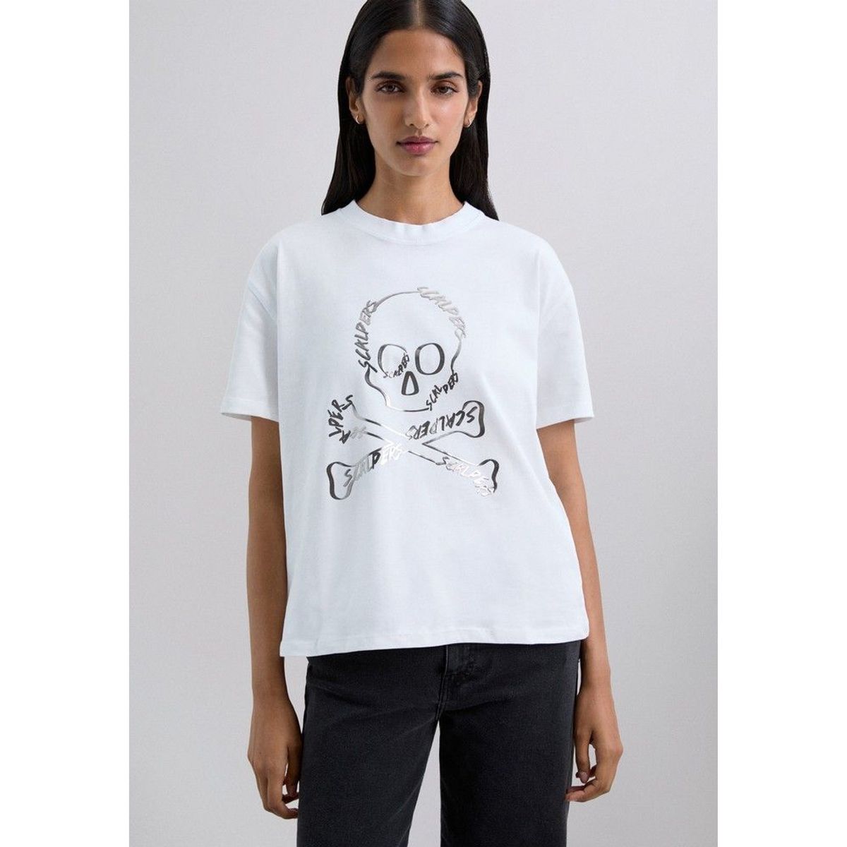 SCALPERS - Polera Print Calavera