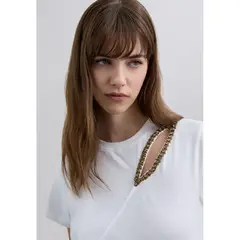 SCALPERS - Polera Detalle Abertura