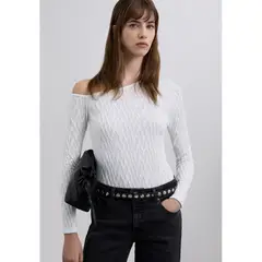 SCALPERS - Top Asimétrico Hombro Descubierto