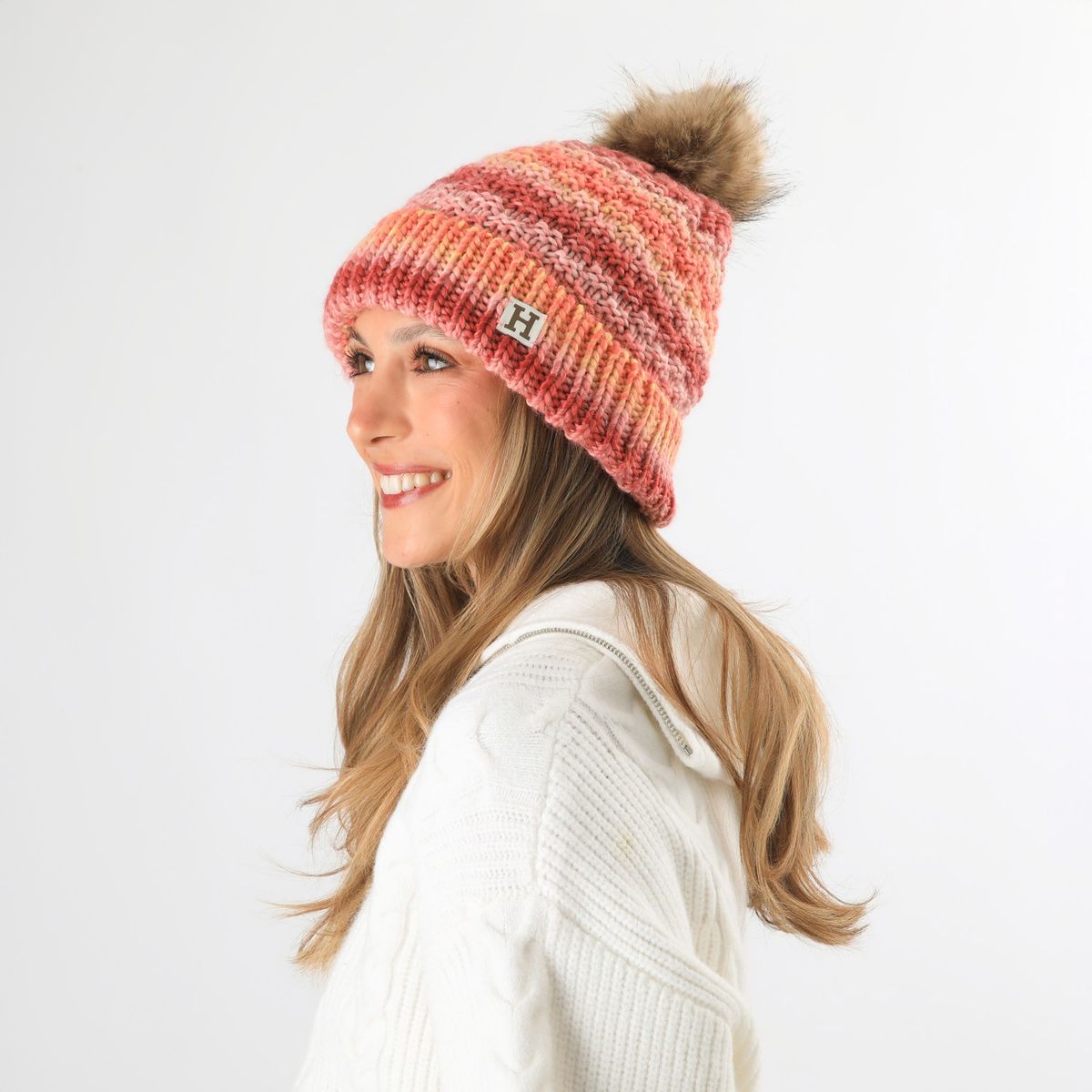 HUMANA - Gorro Lana Oscar Red Humana