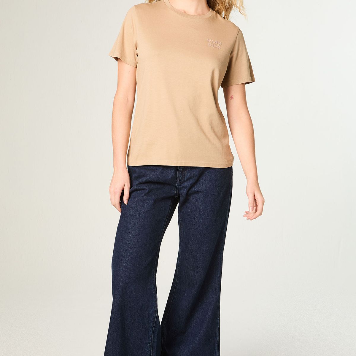 WRANGLER - Polera Mujer Graphic Tee Regular Fit Negro