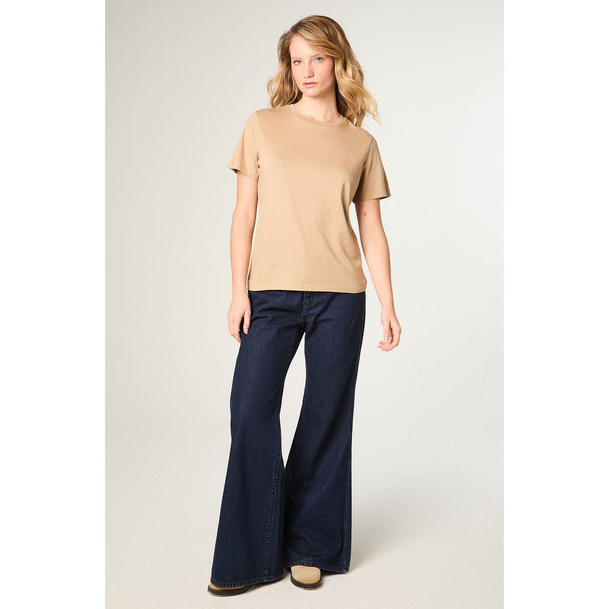 WRANGLER - Polera Mujer Graphic Tee Regular Fit Negro