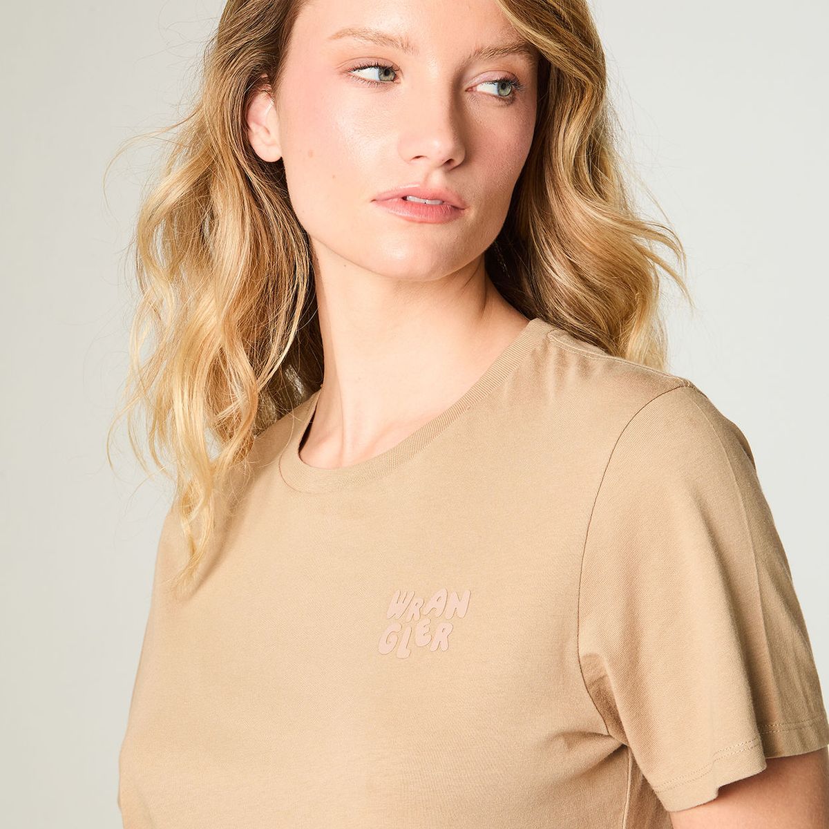 WRANGLER - Polera Mujer Graphic Tee Regular Fit Negro