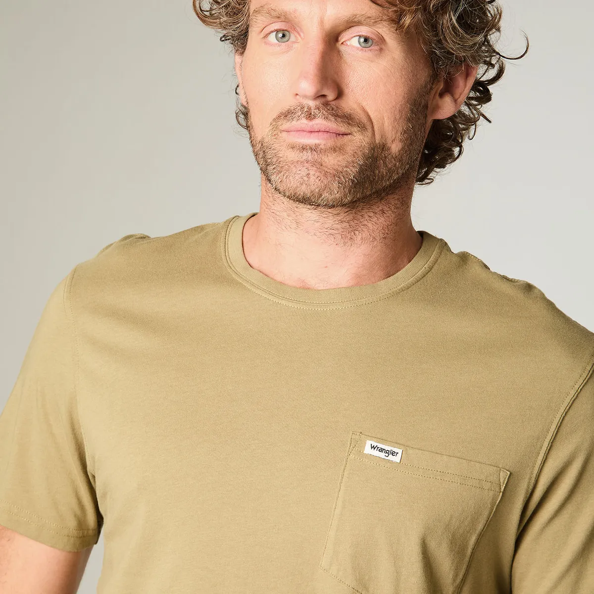 WRANGLER - Polera Hombre Ss Pocket Tee Regular Fit Verde Militar