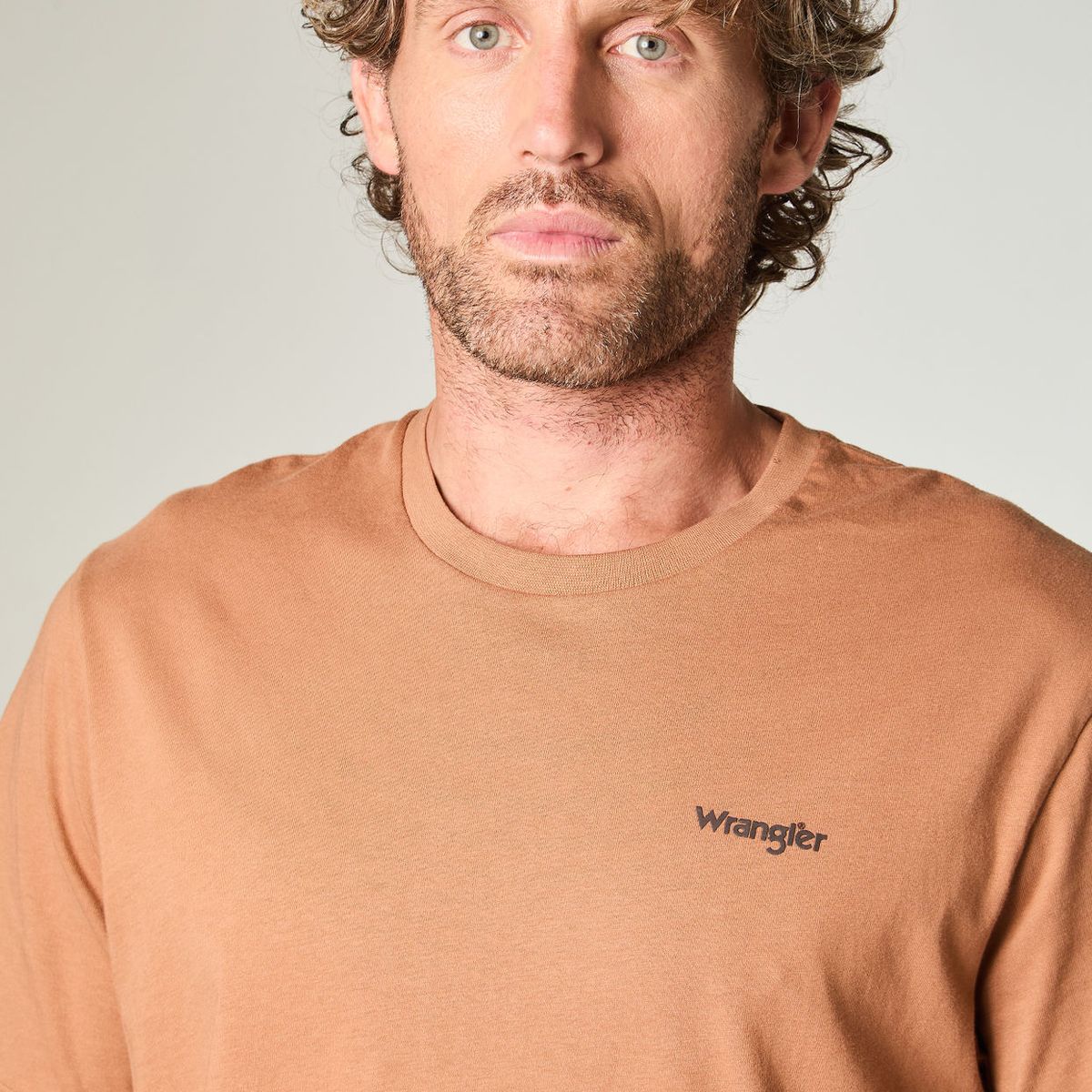 WRANGLER - Polera Hombre Graphic Reg Tee Regular Fit Beige