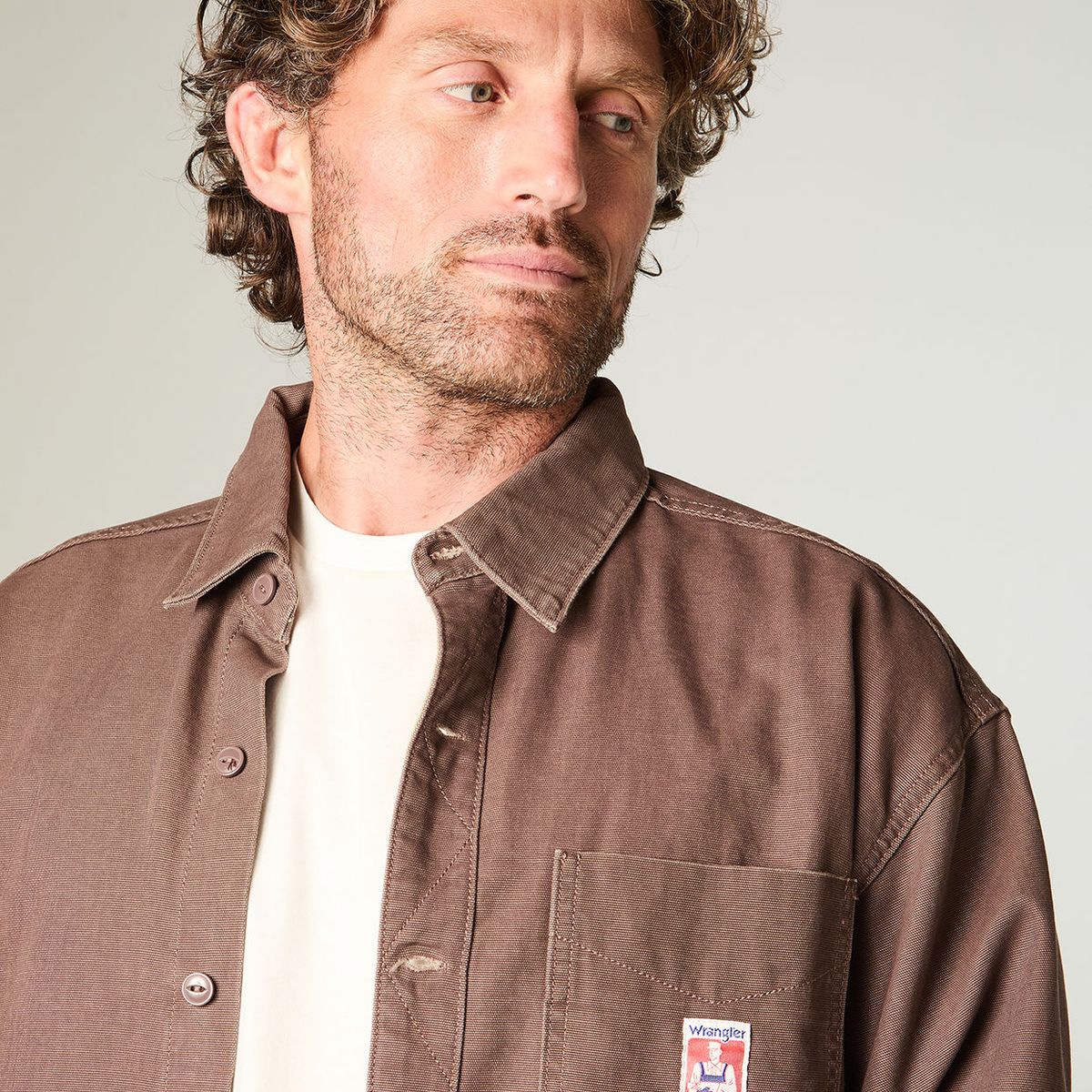 WRANGLER - Sobrecamisa Hombre 1 Pocket Oversize Fit Café