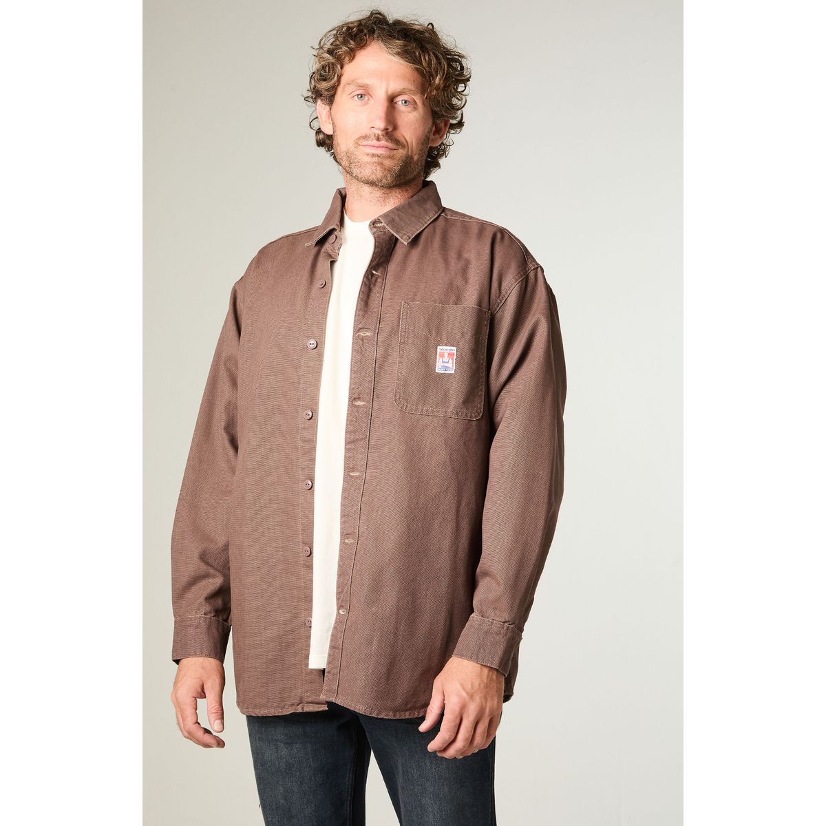 WRANGLER - Sobrecamisa Hombre 1 Pocket Oversize Fit Café