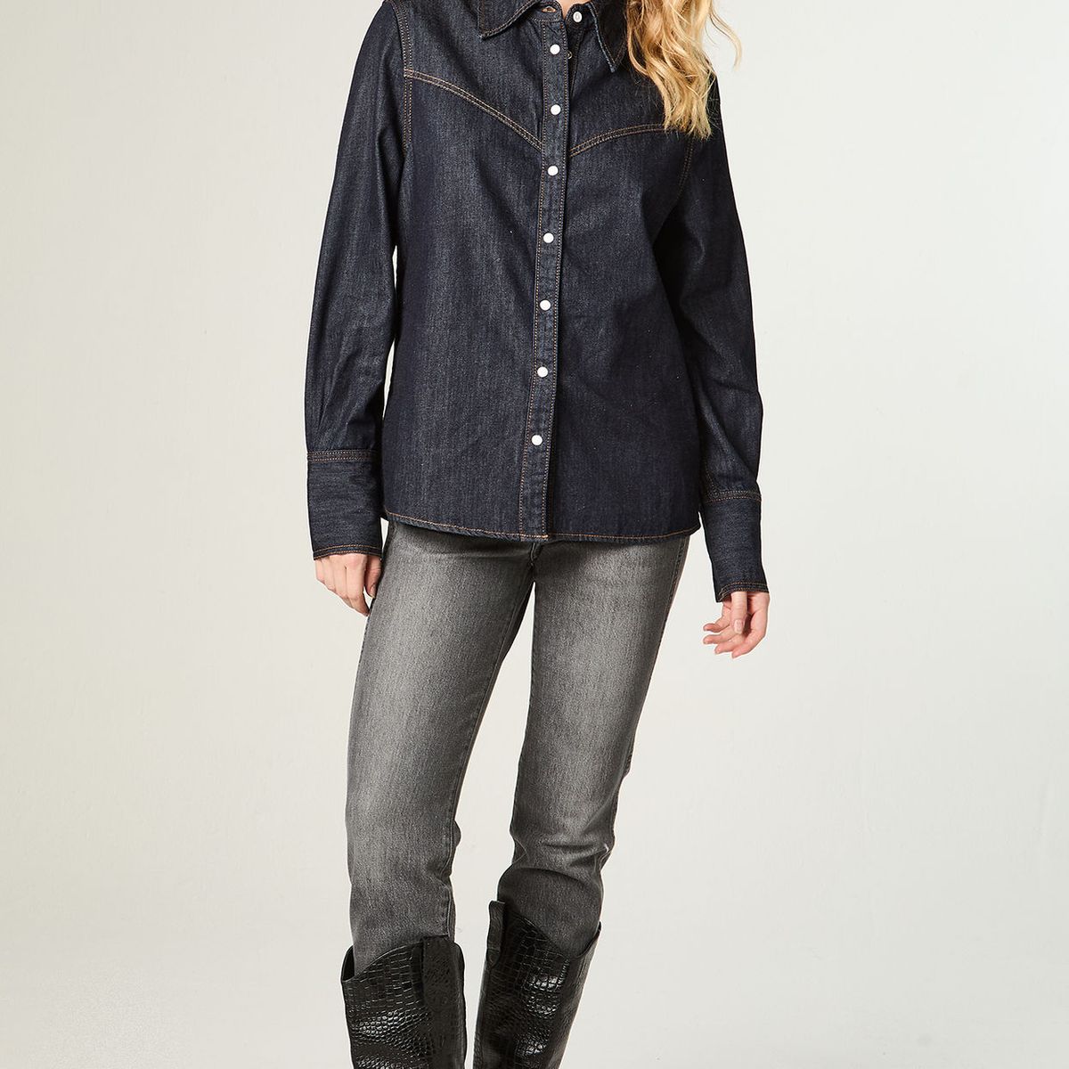 WRANGLER - Camisa Mujer V-Yoke Denim Regular Fit Azul