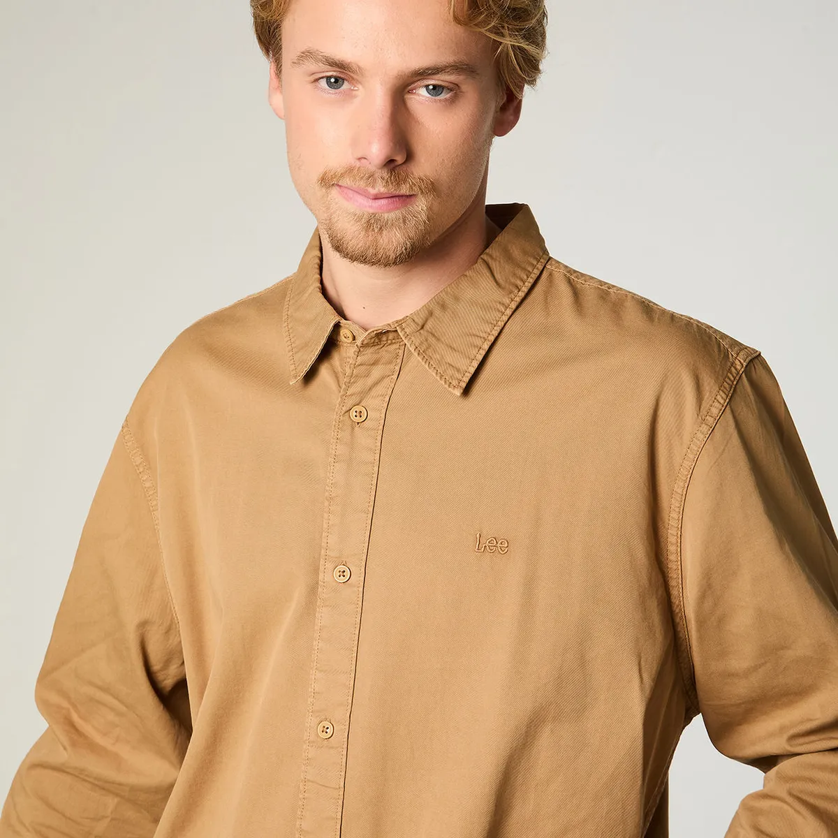 LEE - Camisa  Hombre Regular Kahki Bordado