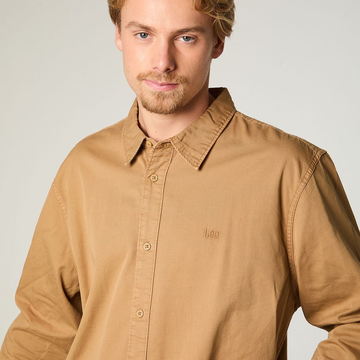LEE - Camisa  Hombre Regular Kahki Bordado