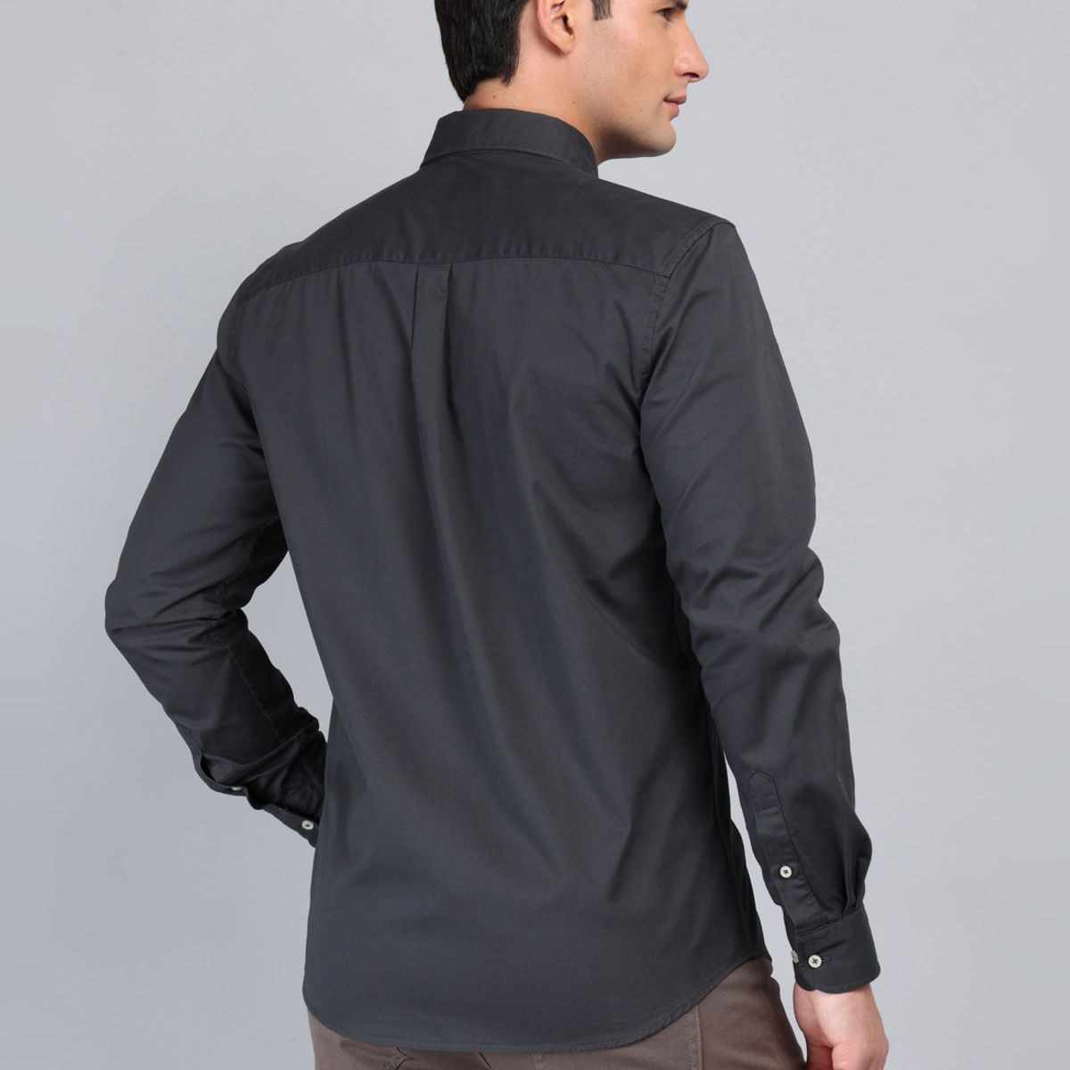 ARROW - Camisa Lisa Regular Fit Carbón Arrow ARROW