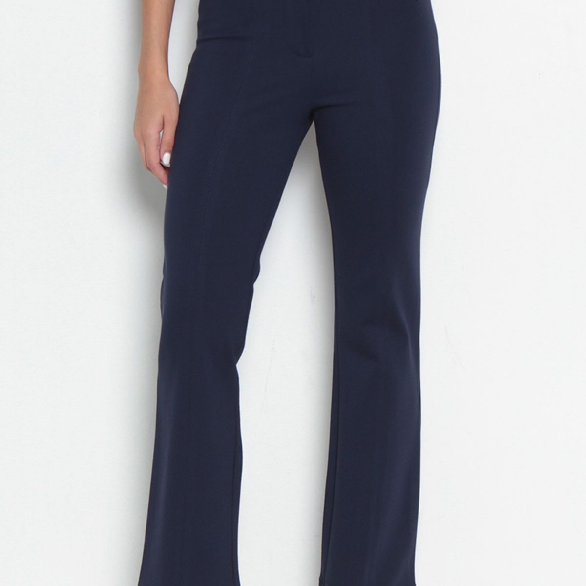 WADOS - PONTE RECTO CON CORTE EN DELANTERO Y DOBLE BROCHE