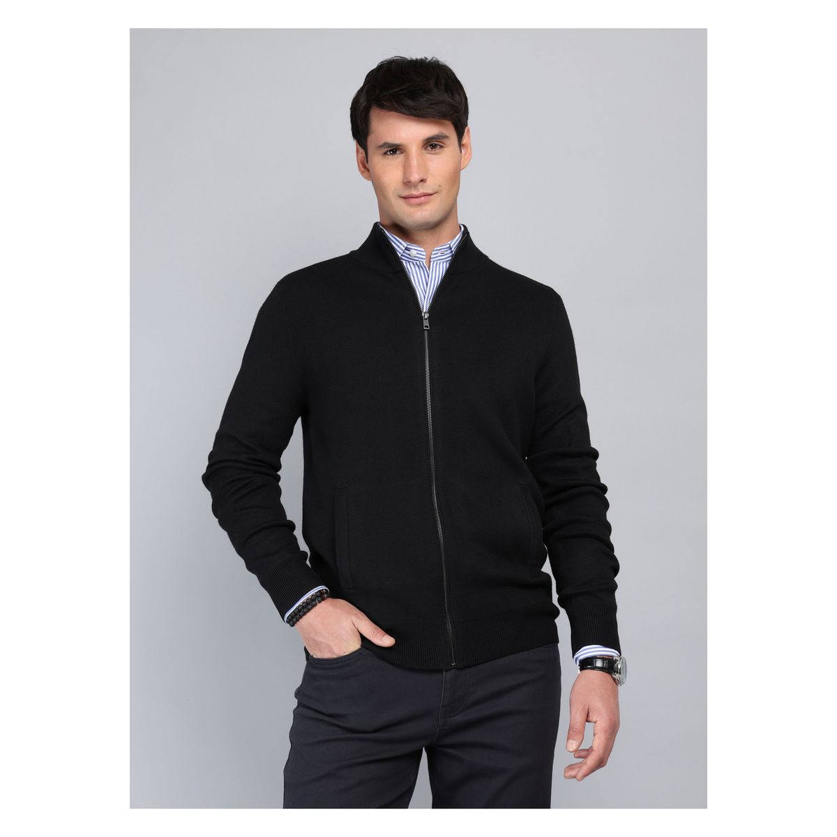 ARROW - Sweater Cuello Alto Regular Fit Negro Arrow ARROW