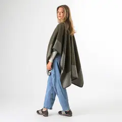 HUMANA - Poncho Tati Green