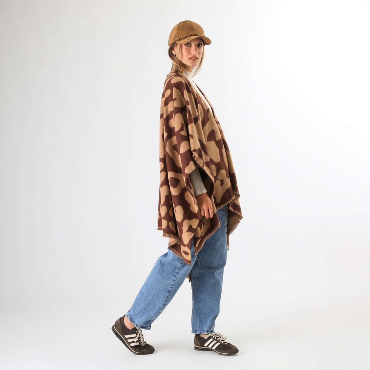 HUMANA - Poncho Yuna Brown Humana
