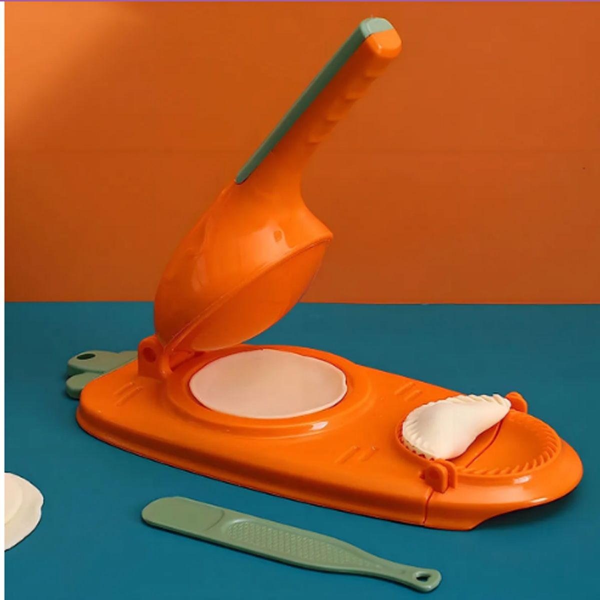 GENERICO - Máquina Phacer Mini Empanadas Dumplings Prensa Manual 2en1 Color Naranja