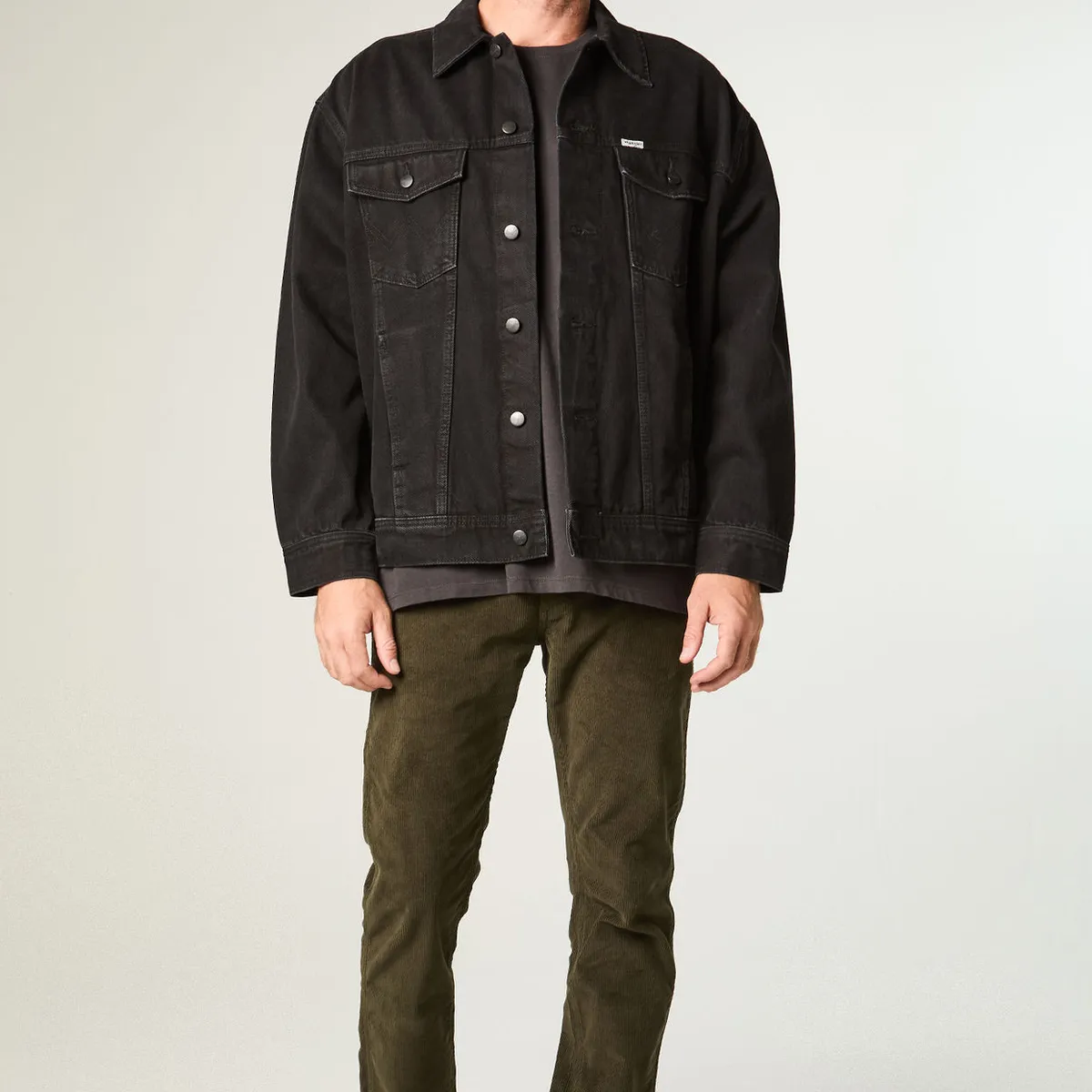 WRANGLER - Chaqueta Hombre Trucker Denim Regular Fit Negro