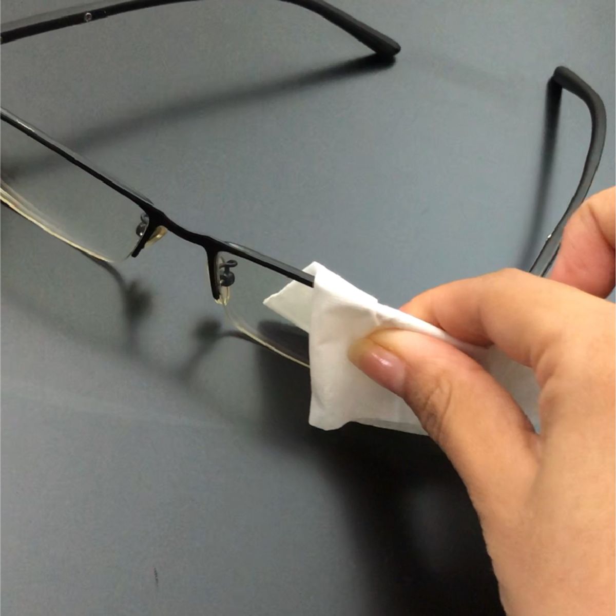 SWIPE AND SHINE - Paños Limpieza Lentes Anteojos 60 Unidades Swipe and Shine