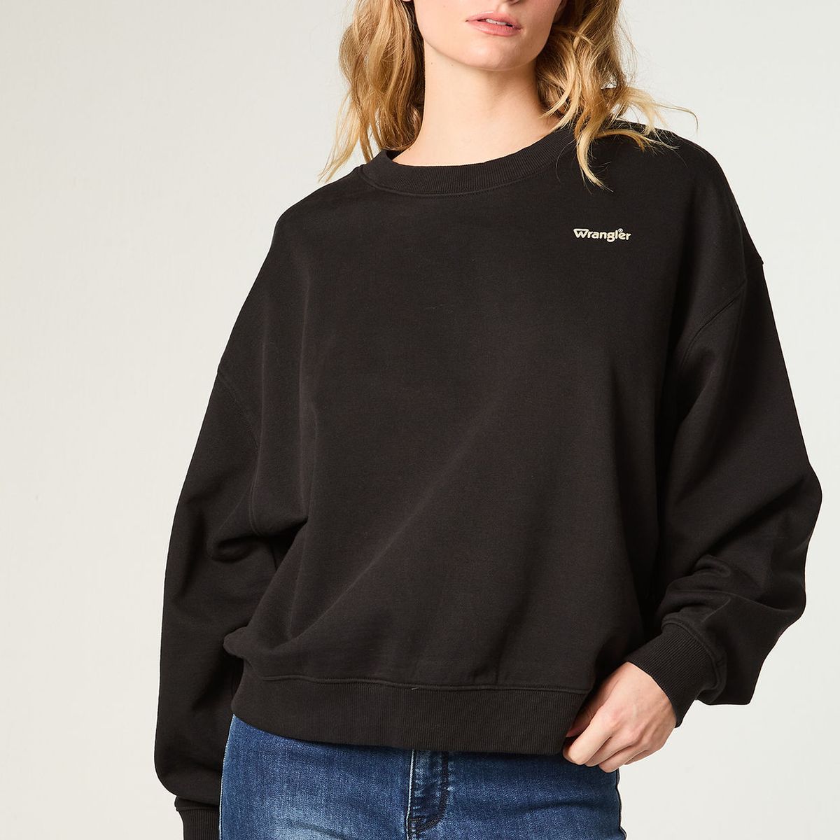 WRANGLER - Poleron Mujer Graphic Regular Fit Negro