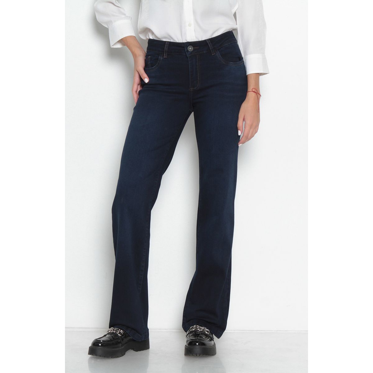 WADOS - JEANS MUJER RECTO TIRO MEDIO PRETINA BASICA UN BOTON