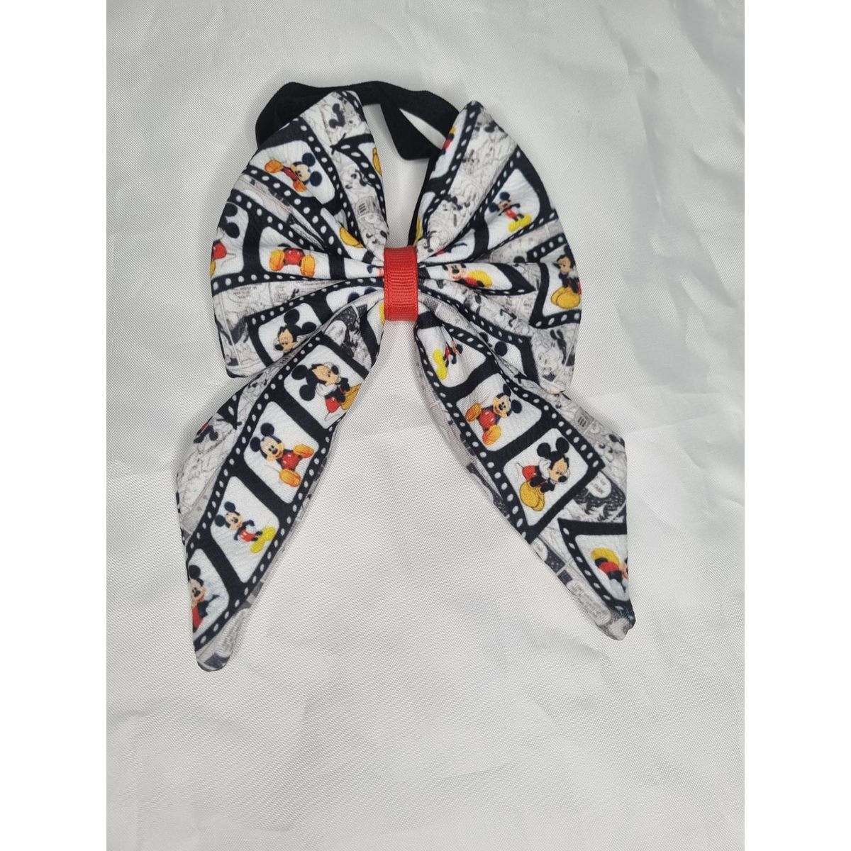 EL MUNDO DE EMMA - Corbatín mascota animado negro