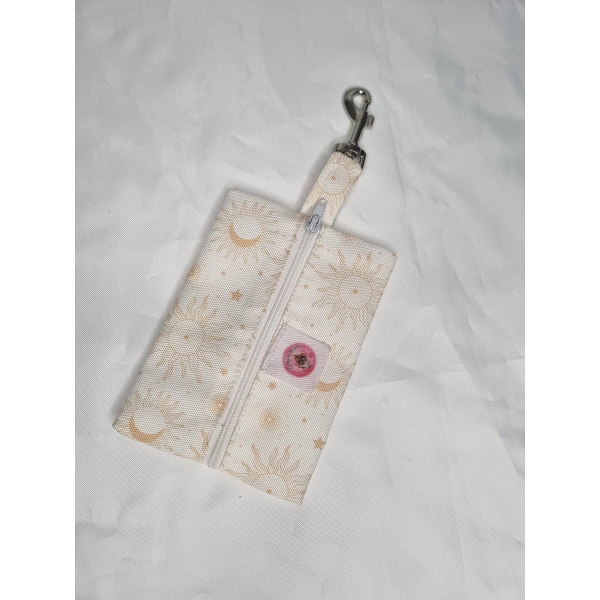 EL MUNDO DE EMMA - Porta bolsita o snack mascota blanco sol y luna