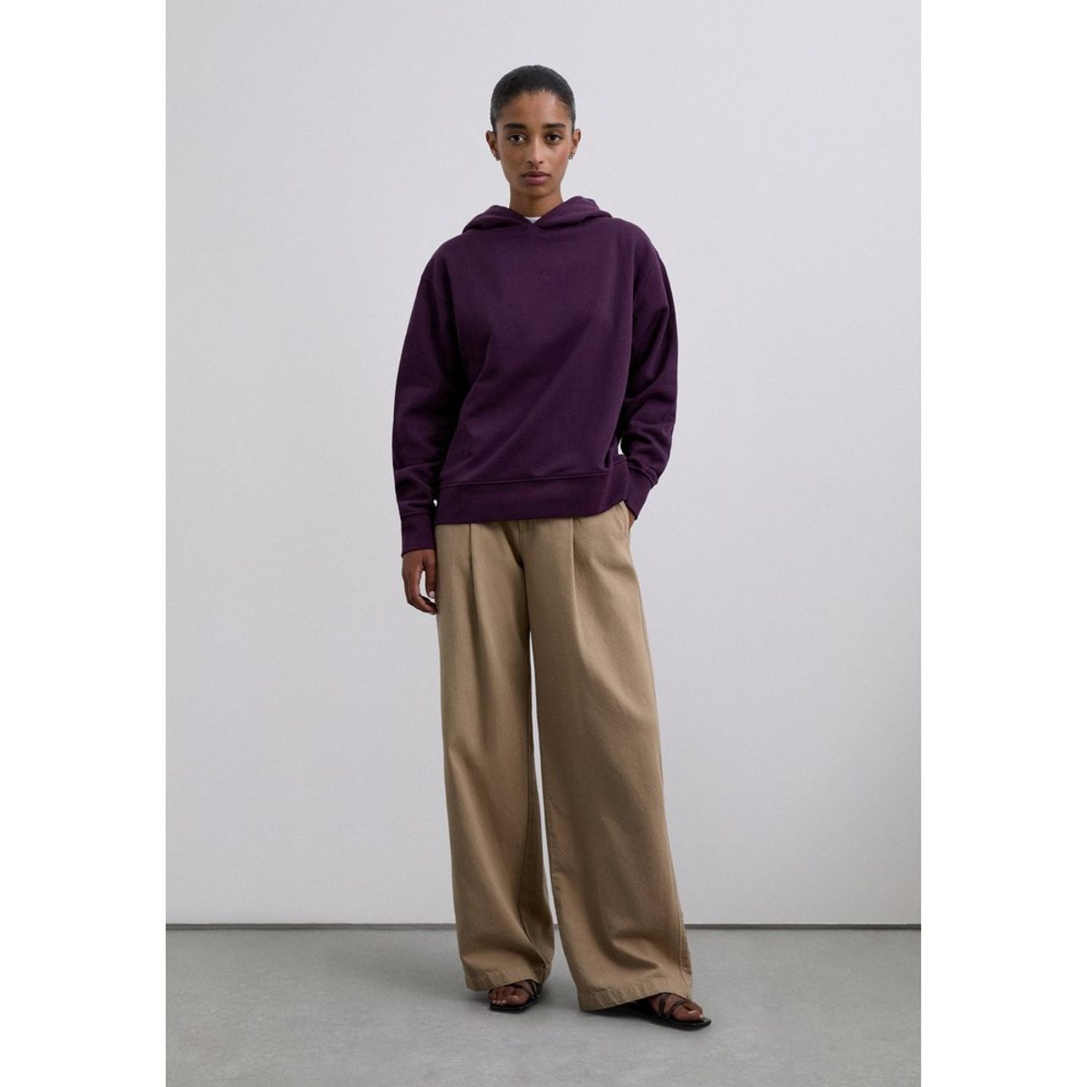 SCALPERS - Polerón Básica Calavera Capucha