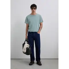 SCALPERS - Polera Calavera Bordada Tono