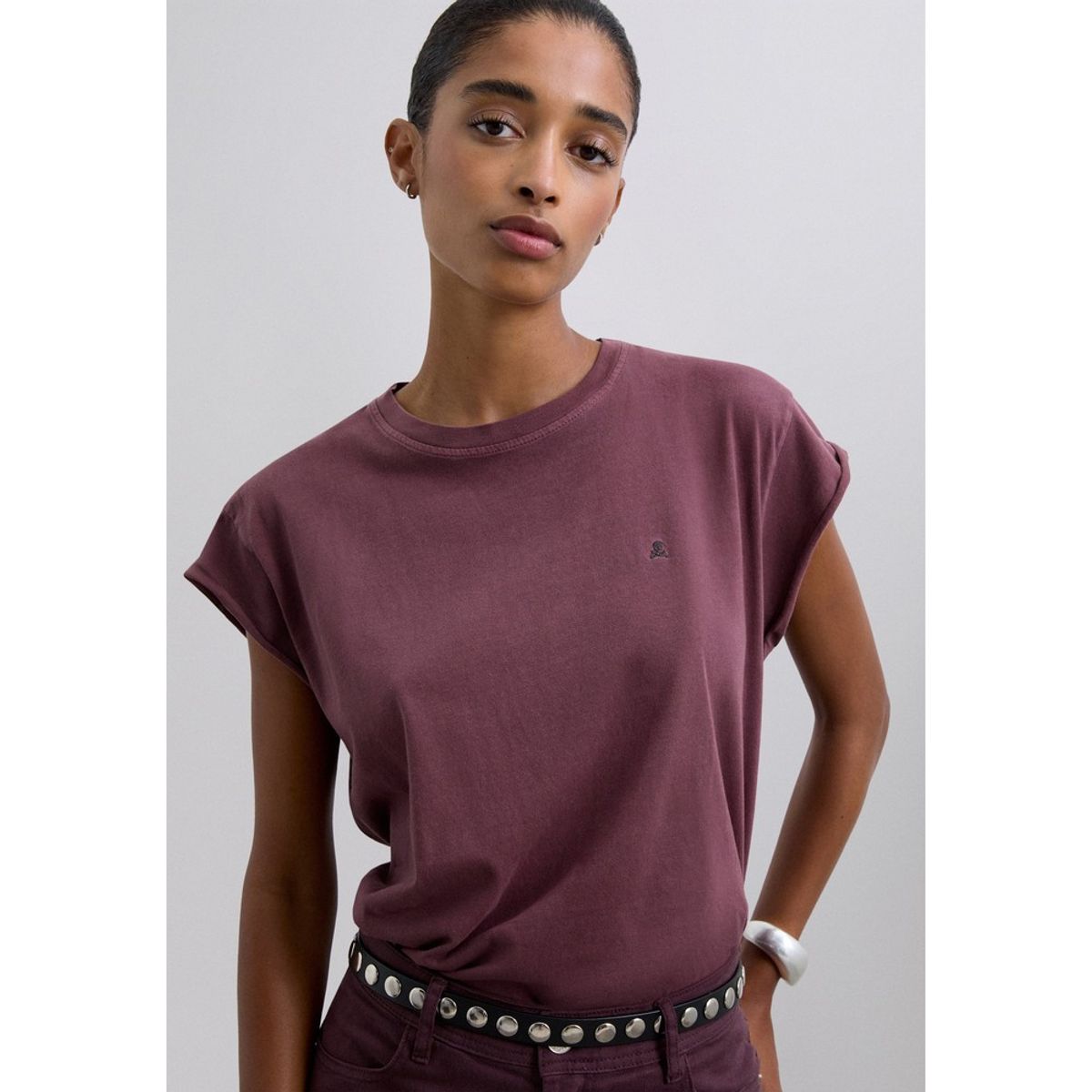 SCALPERS - Polera Básica Calavera