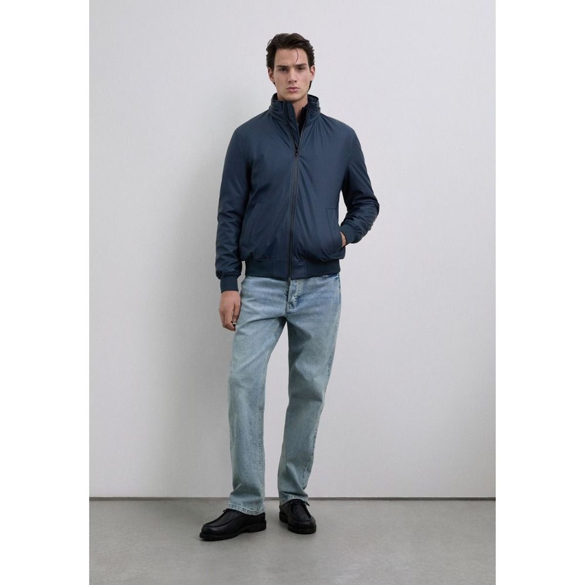SCALPERS - Chaqueta Capucha Impermeable