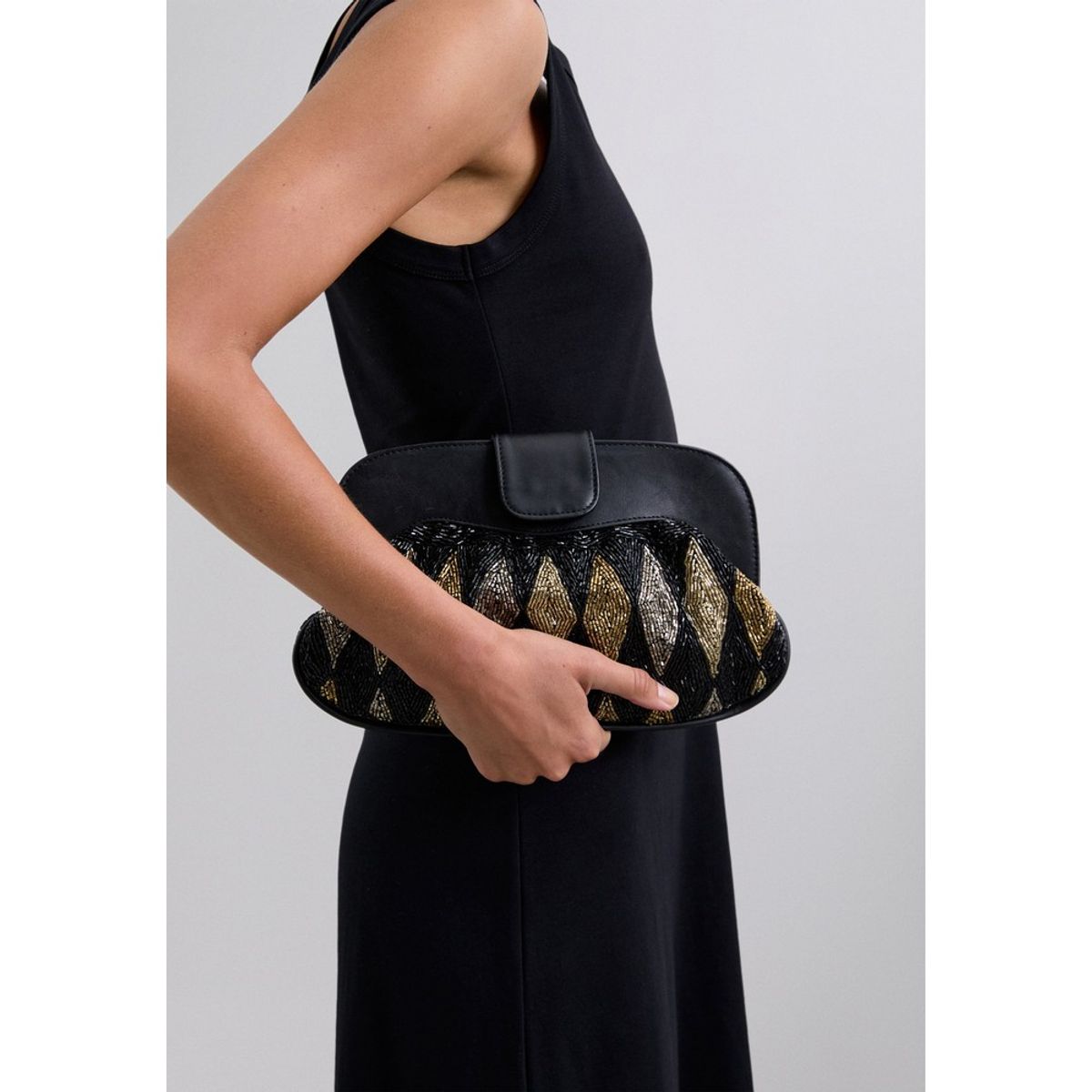 SCALPERS - Bolso Detalle Cuentas