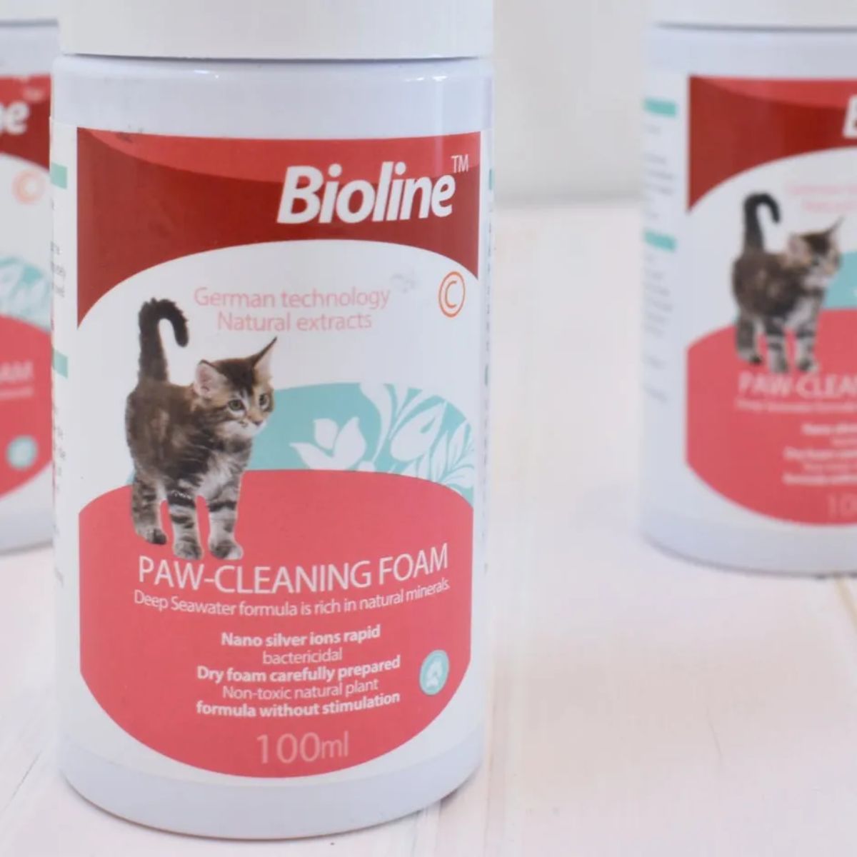 BIOLINE - Espuma Limpia Patas Con Cepillo Mascotas Perro Gato 100ml