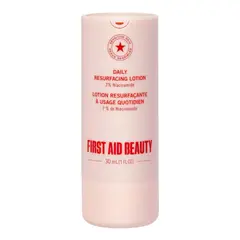 FIST AID BEAUTY - Loción Daily Resurfacing with 2% Niacinamide - First Aid Beauty