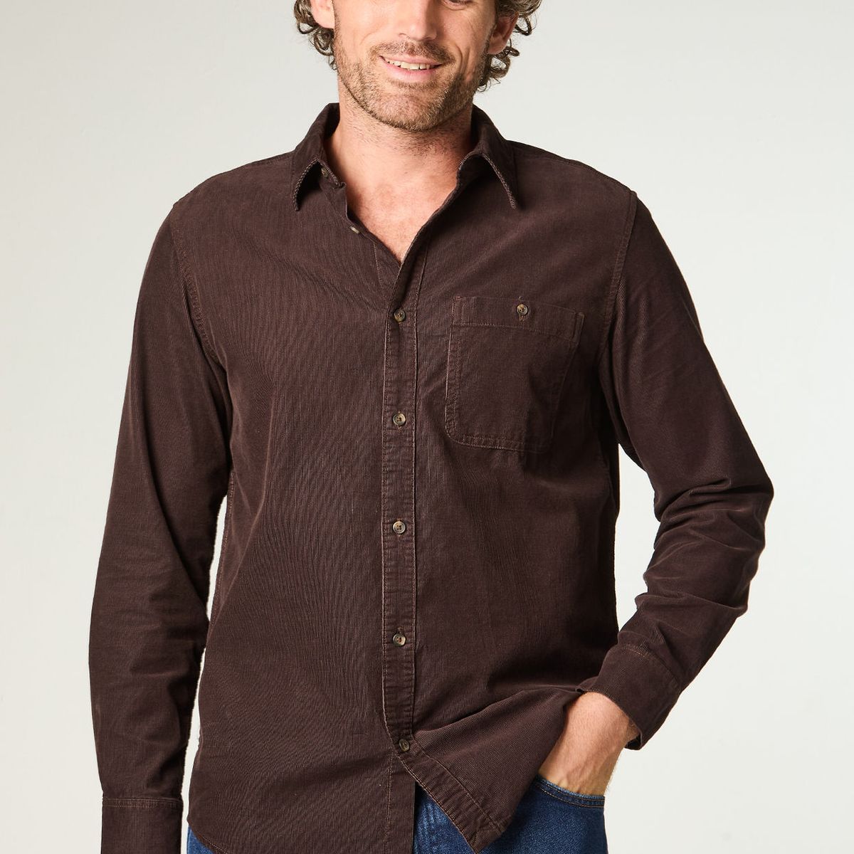 WRANGLER - Camisa Hombre 1 Pocket Corduroy Regular Fit Café Oscuro