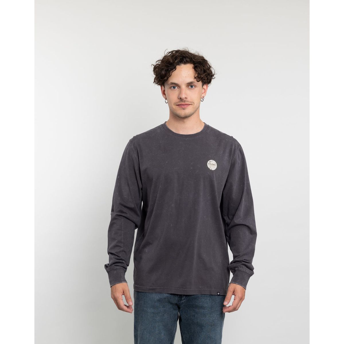 POLEMIC - Polera manga larga hombre con proceso y estampado Polemic