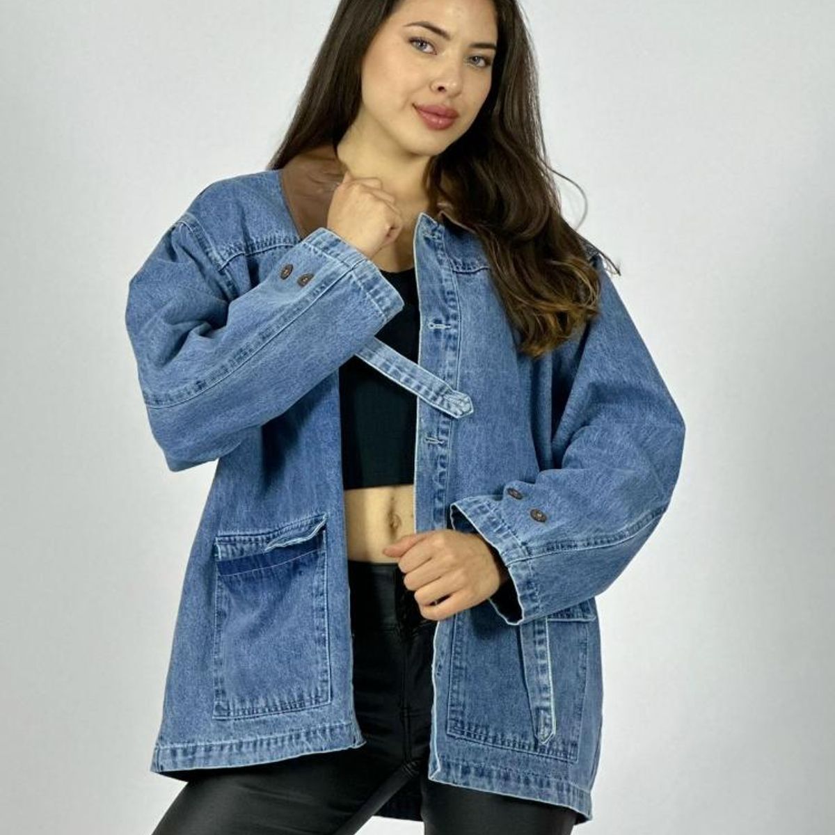 ENIGMATICA BOUTIQUE - Chaqueta Mezclilla Cuello Cuerina