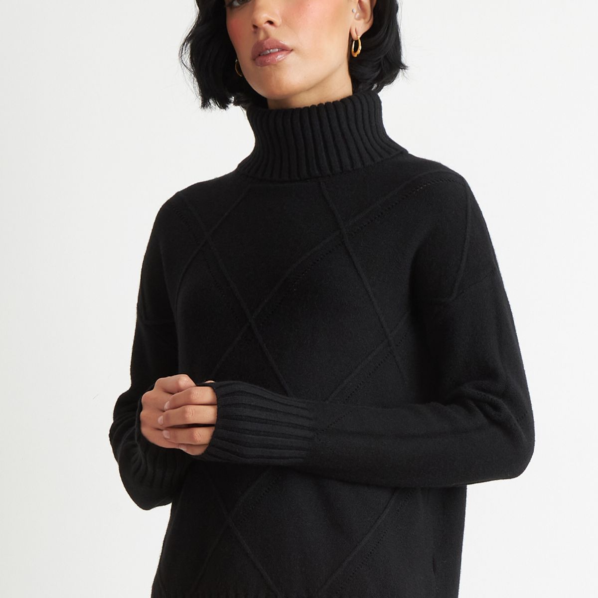 NICOPOLY - Sweater Cuello Alto Rombos Negro Nicopoly