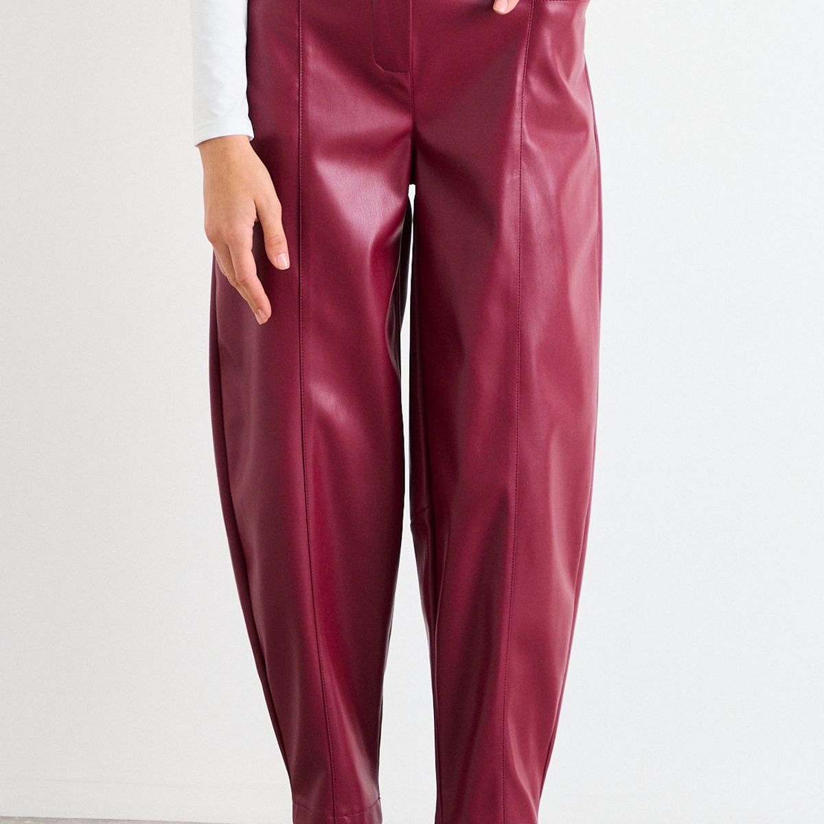 IO - Pantalon Liso Mujer Burdeos Io