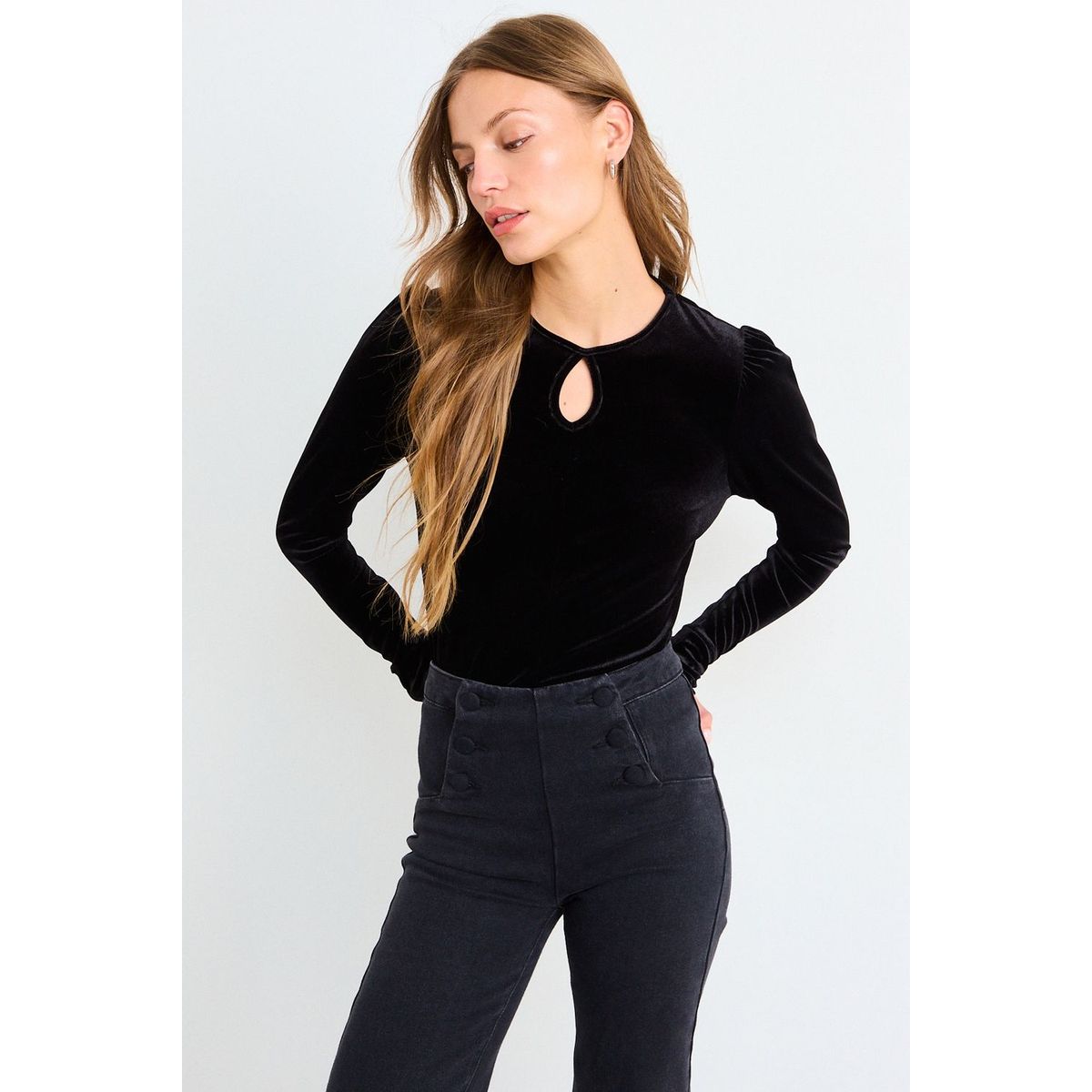IO - Polera Lisa Mujer Negro Io