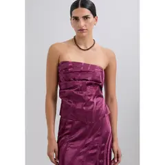 SCALPERS - Top Asimétrico Detalles Terciopelo