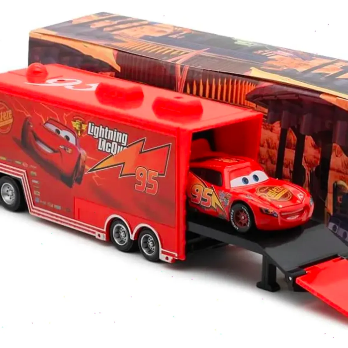 GENERIC - Trailer Mack Y Carro Rayo Mcqueen Cars Metal Plástico Color