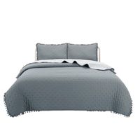 Cubrecama Bordado con Pompones 2 plazas