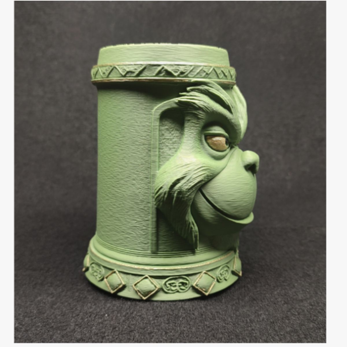 GENERICO - Funda Taza Muñeco Verde
