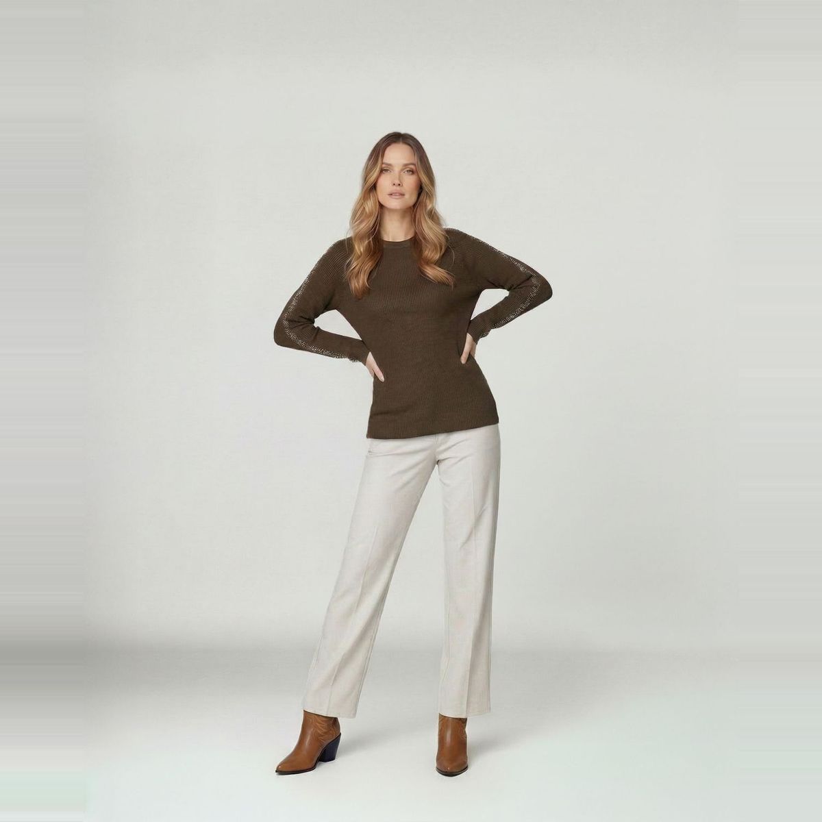 LINEATRE - Sweater Mujer Giuliana Slim Fit Cuello Redondo Manga Caída Chocolate Lineatre