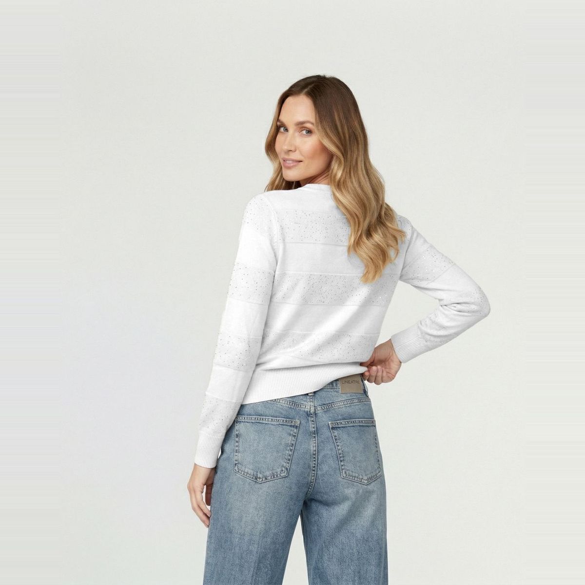 LINEATRE - Sweater Mujer Gloria Relaxed Cuello Redondo Manga Caída Crudo Lineatre