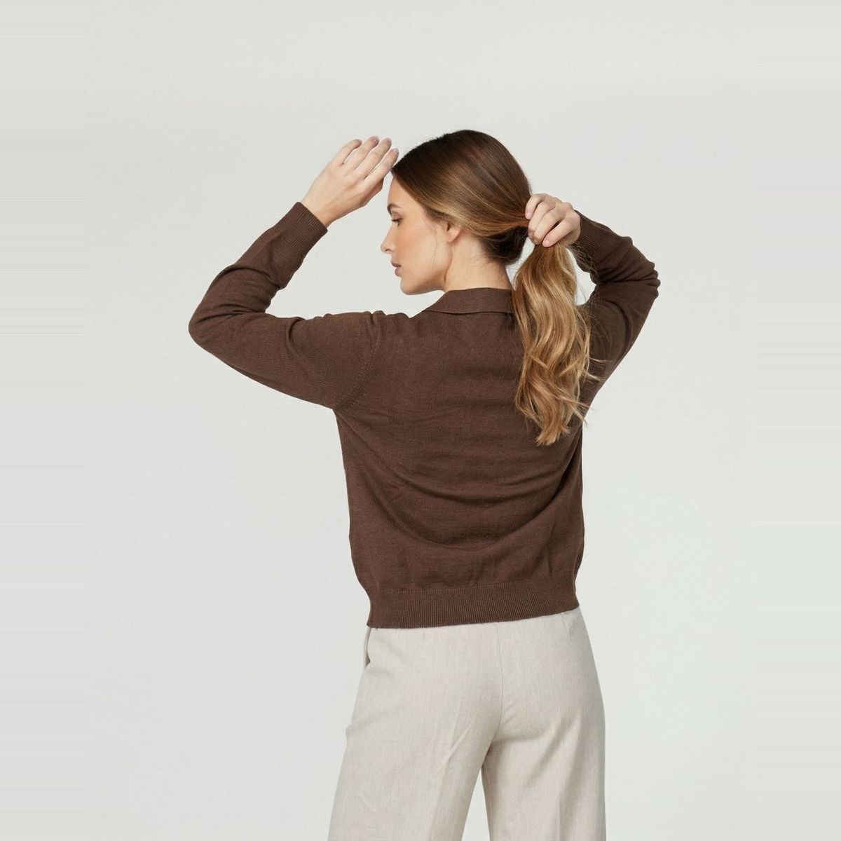 LINEATRE - Sweater Mujer Luciana Relaxed Cuello En V Tipo Camisa Manga Caída Chocolate Lineatre